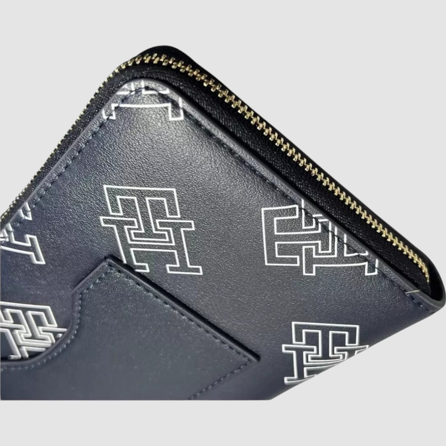 Tommy Hilfiger Cartera Monogram TH para Mujer Drk Blu